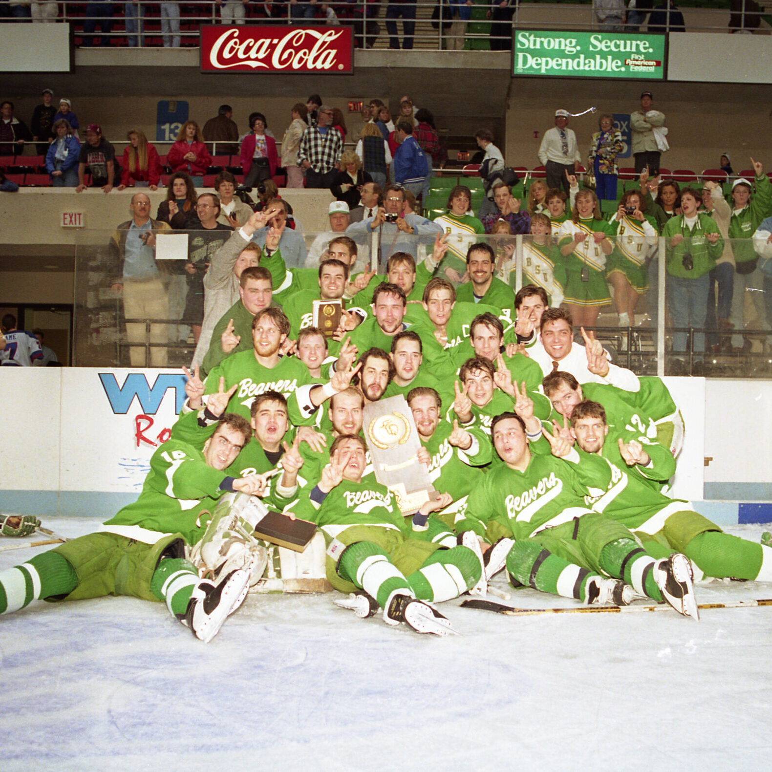 1994 men's hockey national champions