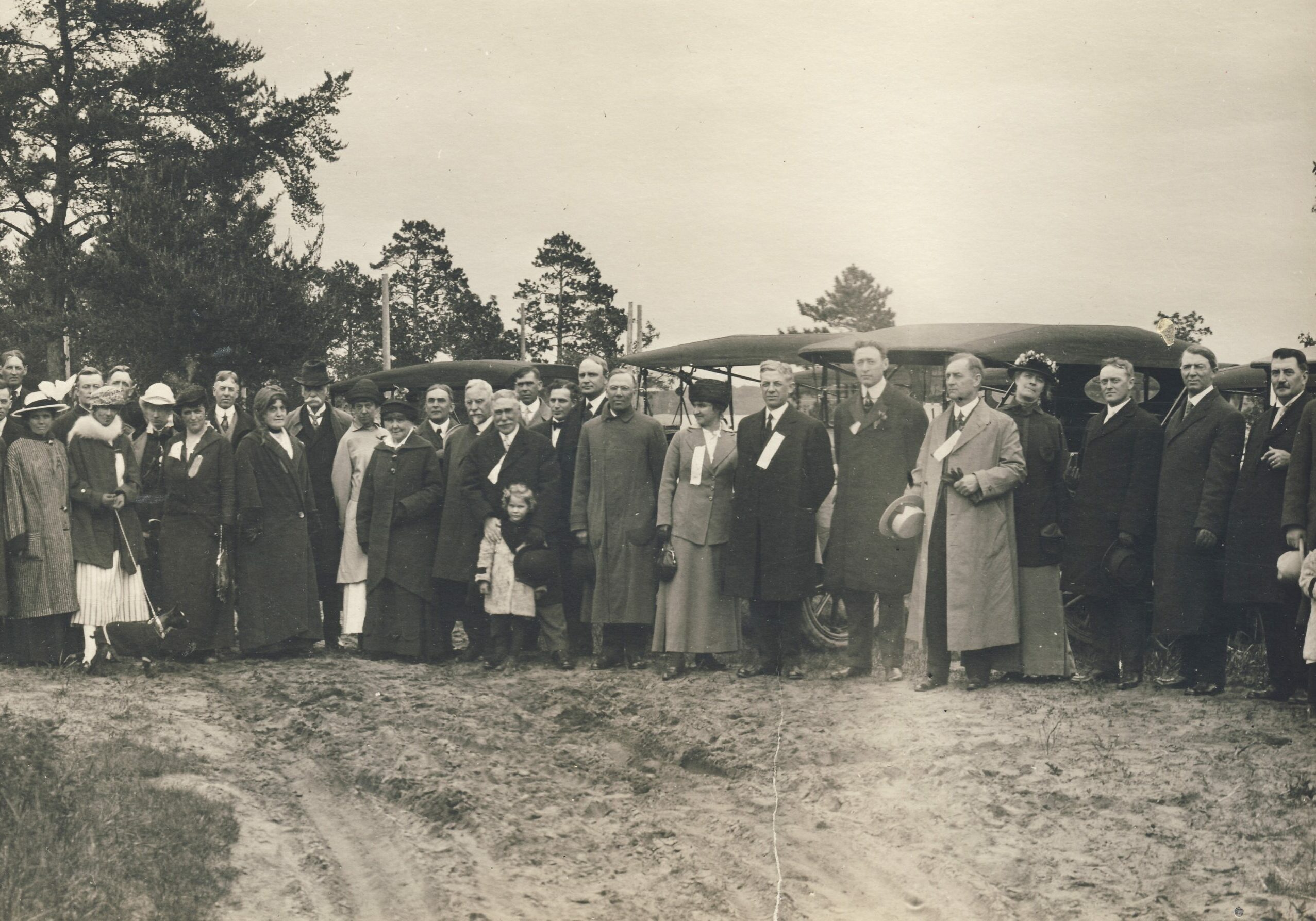 Delegates dedicated the site for a new normal school in Bemidji in June 1915.